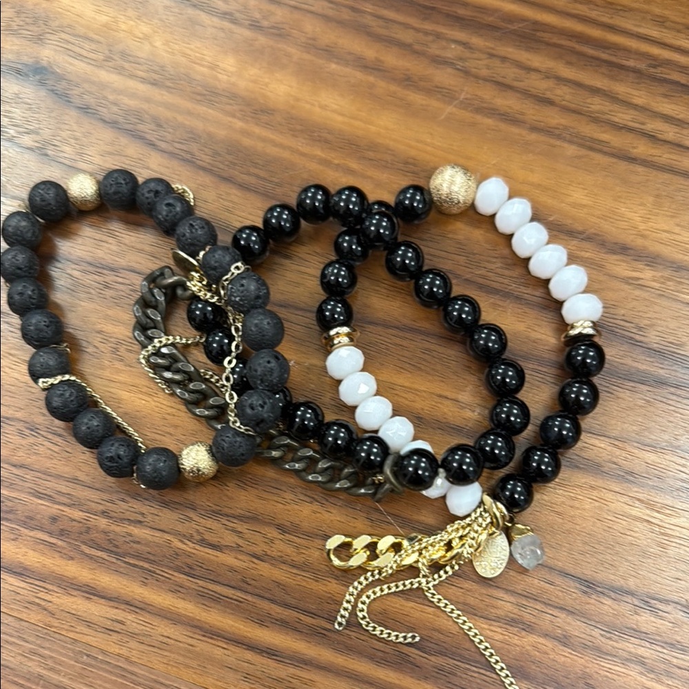 Chic Black and Gold Beaded Bracelet Set